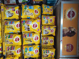 Inside Maya Pet Food Store